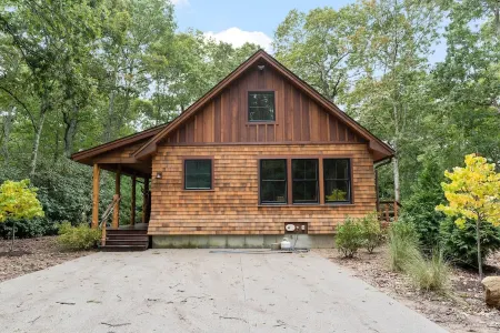 Charming Luxury 3-bedroom cottage in South Kingstown