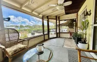 Old Florida Bungalow on a Tranquil Gulf Island Perfect for Couples or Anglers