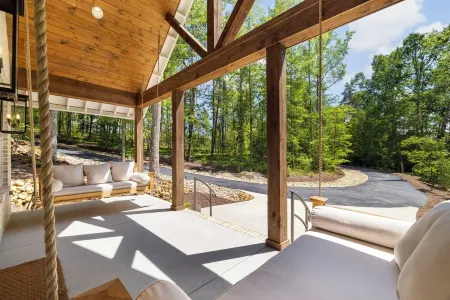 Hickory Cottage - 1bdrm Retreat