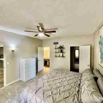 ++PRIME LOCATION++ Cozy Condo in Tucson Catalina Foothills Area Rooms