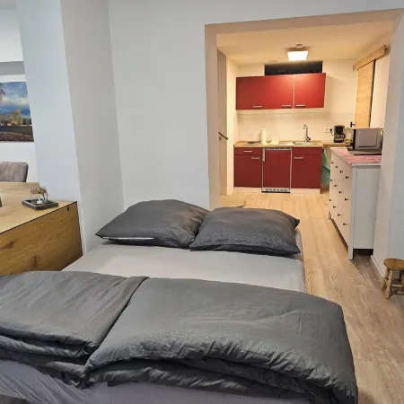 Central apartment 70 m² up to 4 persons - close to the main station & trade fair Essen