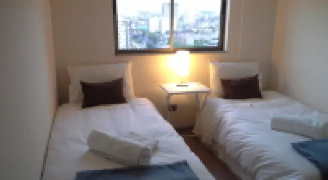 A2 Nice, cozy up to 5, views