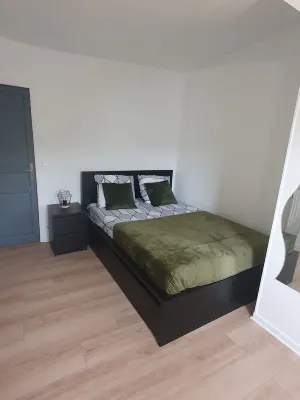 APARTMENT NEAR THE MARNE