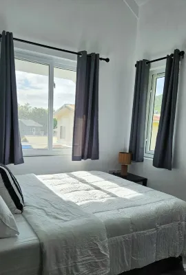 Village House 2 Hotels in Banse