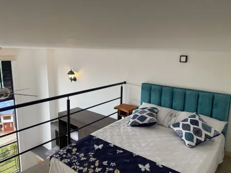 Aparta Estudio Duplex Lindo Confortable en Pueblito Pintoresco Cerca a Bogota Отели в г. Тена