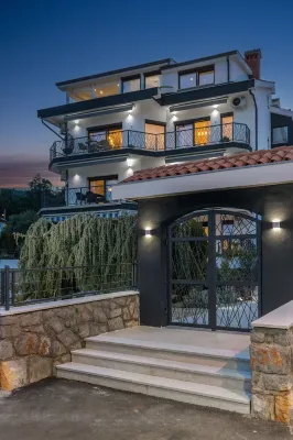 Luxury Apartment Nina (basement) with heated swimming pooll Hotels in Icici