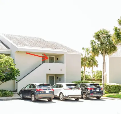 Newly remodeled Studio Condo across parking lot to Ocean