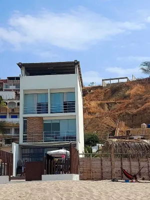 Beach house in front of the sea in Zorritos, ideal to come with family and friends. Hotels in 