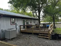 Quiet getaway in Warsaw, Missouri Hotels in Cole Township