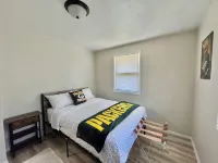 Newly Renovated 3 bedrooms w/ 5 beds, 2 bath home w/ convenience to everything.