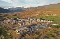 Apartment with views of the Pyrenees with free Wifi and Netflix