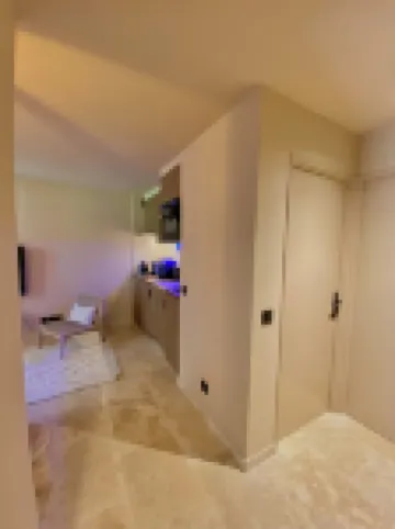 Nice, quiet, renovated apartment