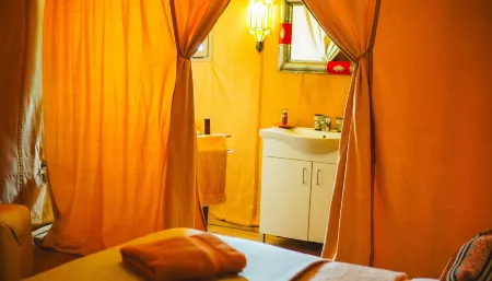 Room in Bungalow - Saharian Luxury Camp Отели в г. Тисрдмин