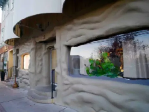 Luxury 3-Bedroom Apartment – Near NYC + NYC Views Nearby Hotels in Edgewater