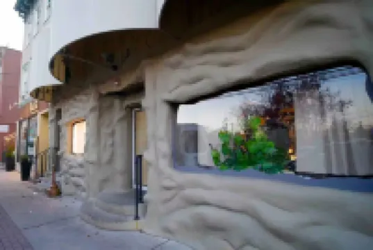 Luxury 3-Bedroom Apartment – Near NYC + NYC Views Nearby Hotels in Edgewater