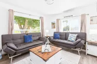 Comfort & River Views! 2-bedroom house in charming Asotin, Washington.