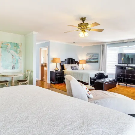 Spacious Tybee Island Retreat w/ Private Pool