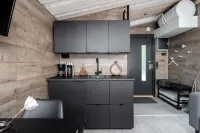 Private & Cozy Suite with lake views Hotels in Laukaa