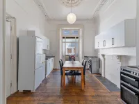 Westbourne Place Rooms - by Clifton Short Lets Hotels near كليفتون