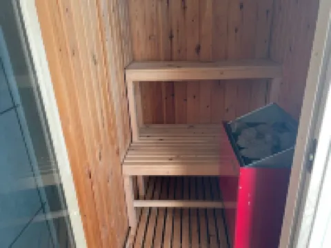 "Hansen" - 600m from the Sea