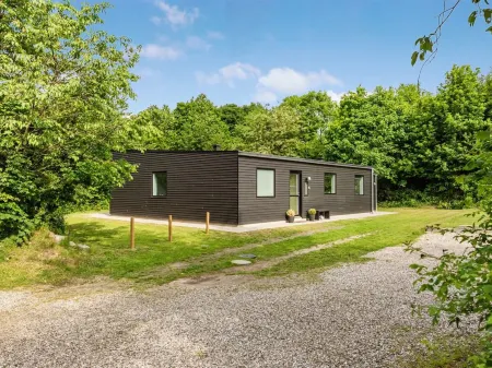 "Kiro" - 3km from the Sea