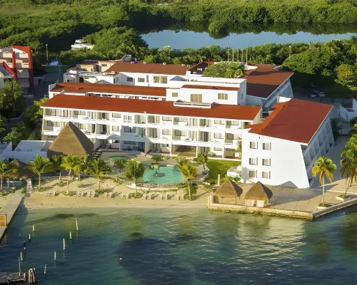 Cancun Bay All Inclusive Hotel Hotels near Float Fun Cancún