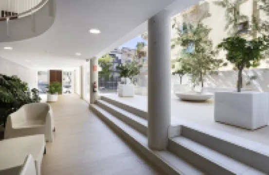 Stunning Seafront Apartment in Carvajal Beach