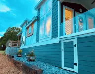 Luxury Tiny Home with River Views on 300 Acre Ranch