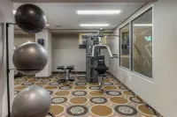 Best Western Plus Chocolate Lake Hotel - Gym