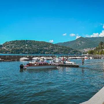 One & Only Lake View Apartment in Central Como