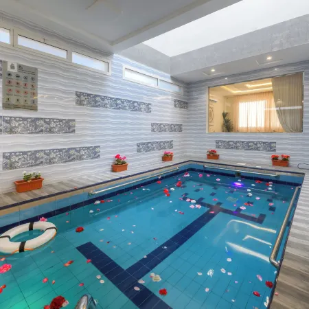 MidTown Majestic Garden Resort