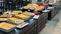 Hotel Zandoná - servizio colazione