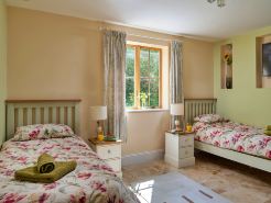 Cottage in Conwy with Hot Tub & Mountain Views