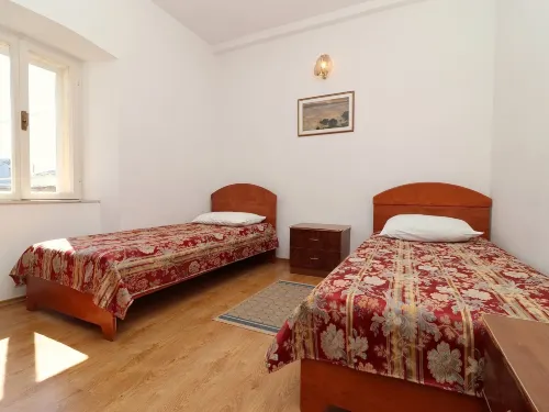Apartment Lepur Slano - Two-Bedroom Apartment with Terrace Hotels in Slano
