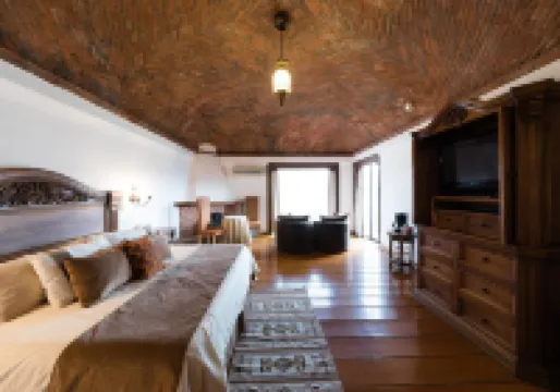 โรงแรมมิซิออนแกรนด์คาซาคอโลราดา