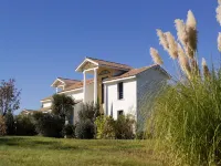Villa in Moliets near Golf Course & Pool - Villas