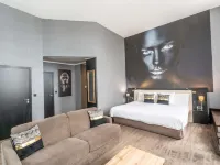 Hôtel Mercure le Mans Centre Hotels near Royal Abbey of Epau