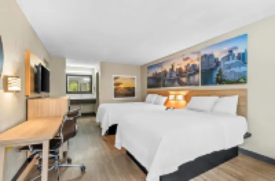 Days Inn by Wyndham Simpsonville