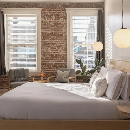 The Jesse Hotel & Bar