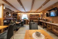 L'Abri des Amis Hotels in Courmayeur