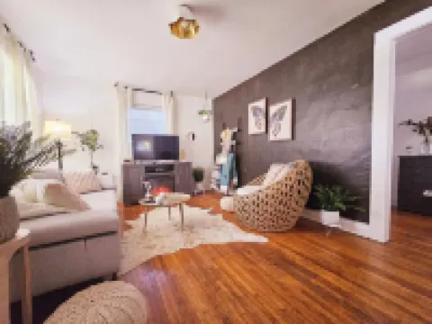 Refreshing home with WiFi, AC, fireplace in marvelous Heart of Yadkin Valley