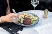 The Marquette Hotel, Curio Collection by Hilton - Breakfast