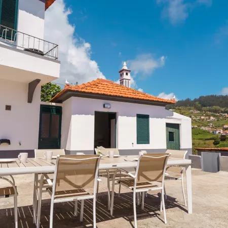 GuestReady - Escape with Ocean and Mountain Views