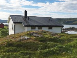 7 person holiday home in BREIVIKBOTN