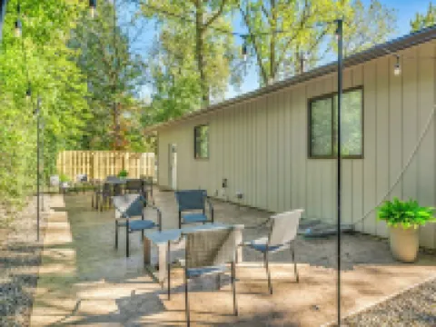 Game Room.Grill.Patio - Spacious 5Br Getaway! Ξενοδοχεία στην πόλη Berea