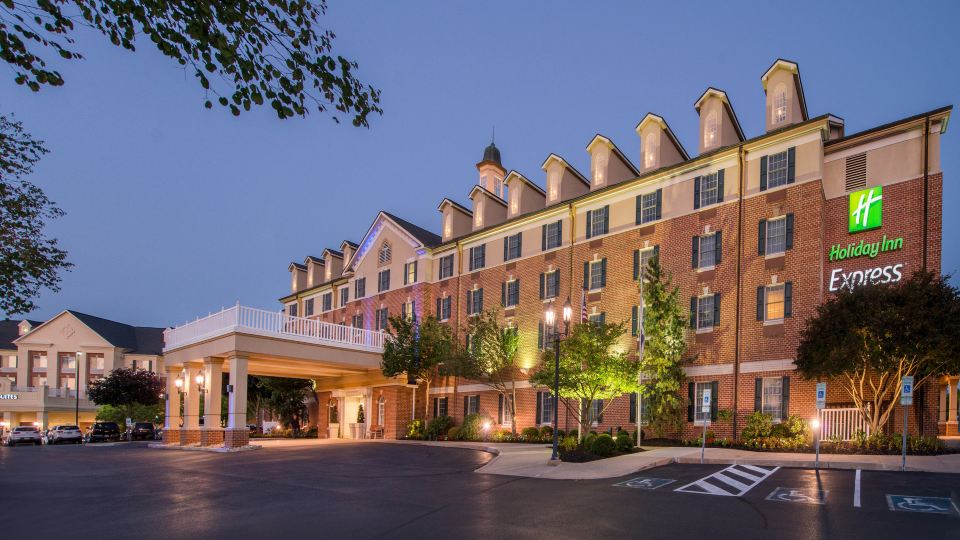 Holiday Inn Express STATE COLLEGE @WILLIAMSBURG SQ by IHG