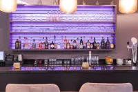 Leonardo Hotel Vienna Westbahnhof - بار