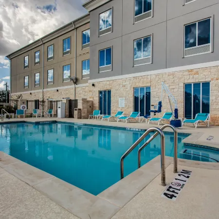 Holiday Inn Express & Suites GATESVILLE - N. FT HOOD by IHG