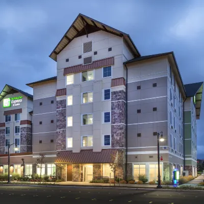 Holiday Inn Express & Suites SEATTLE SOUTH - TUKWILA by IHG Hotel in zona Giardino Kubota