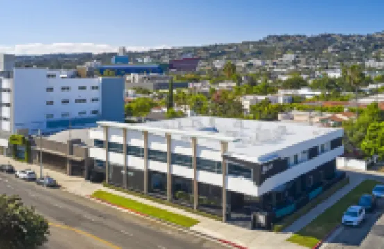 Elan Hotel Los Angeles Hotels near Zimmer Children's Museum